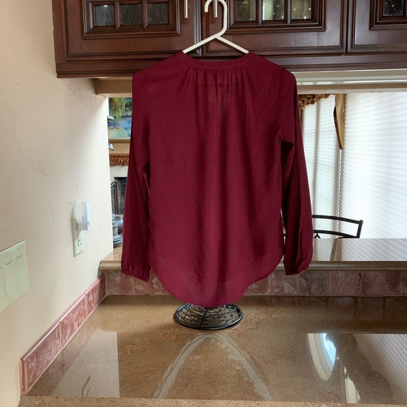 Loft Outlet maroon blouse NWT - Picture 2 of 4